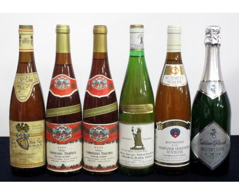 1 bt Binger Rosengarten Spatlese 1971 Pieroth 2 bts Laubenheimer Vogelsang Riesling Auslese 1976 Familienwappen 1 bt Vereinig