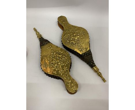 A PAIR OF MATCHING VINTAGE BRASS BELLOWS 