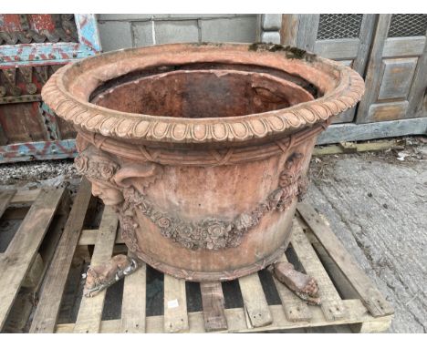 A LARGE TERRACOTTA PLANTER FEATURING A BUST OF GREEK GOD HERMES - COMES COMPLETE WITH TWO LION FIGURE RESTS - HEIGHT (WITHOUT