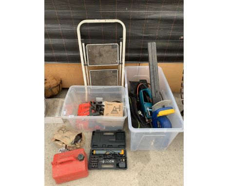 AN ASSORTMENT OF ITEMS TO INCLUDE A BLACK AND DECKER ELECTRIC CHAINSAW, A FUEL CAN AND A STEP LADDER ETC 