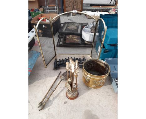 AN ASSORTMENT OF ITEMS TO INCLUDE A FIRE SCREEN, BRASS FIRESIDE COMPANION SET AND A BRASS PLANT POT ETC 