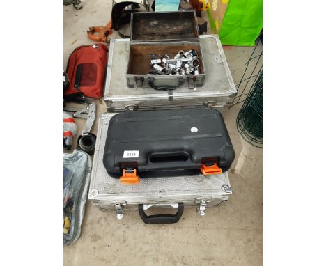 AN ASSORTMENT OF TOOLS TO INCLUDE SOCKETS AND SPANNERS ETC 