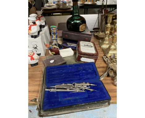 A MIXED LOT TO INCLUDE A VINTAGE DRAUGHTSMAN'S DRAWIHG CASE, A TIN OF MINIATURE SOUTHERN COMFORT, EARRINGS, FURTHER DRAWING A