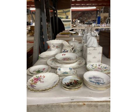 SET Of 4 Oxford Bone China May Morn silver rimmed popular floral pattern plates bowels