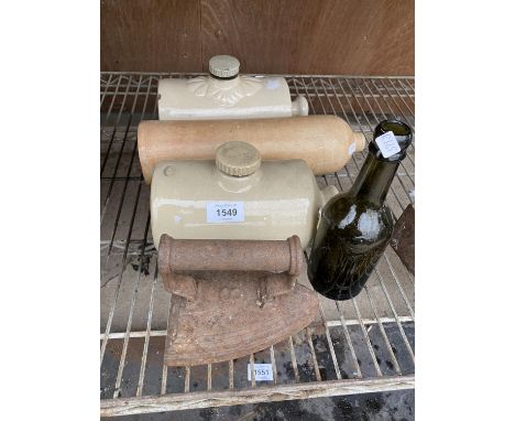 AN ASSORTMENT OF VINTAGE ITEMS TO INCLUDE STONEWARE HOT WATER BOTTLES AND A FLAT IRON ETC 