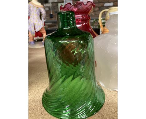 THREE VINTAGE GLASS LIGHT SHADES TO INCLUDE A CRANBERRY, GREEN AND FROSTED 