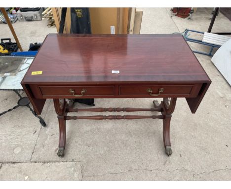 A MAHOGANY AND CROSSBANDED SOFA TABLE 