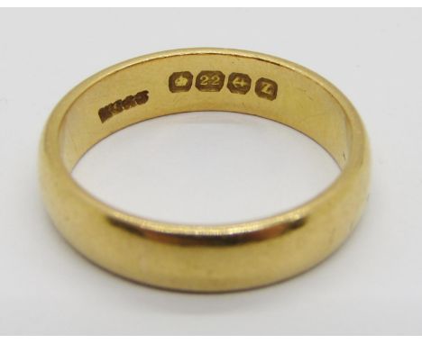 Antique 22ct wedding ring, size L/M, 5.1g