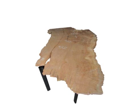 A massive single plank of elm 160 cm x 90 cm x 4 cm 