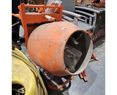 Belle mini 150 electric cement mixer&nbsp;(July 1995 plate) with stand&nbsp;Condition ReportItem is untested. Unable to say w