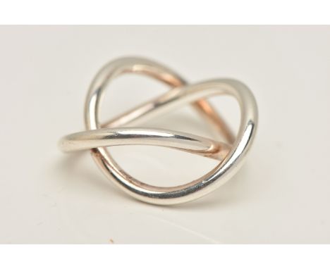 A SILVER 'GEORG JENSEN' ALLIANCE RING, design number 554a, stamped 'GJ' 925 s, hallmarked London, ring size L leading edge, a