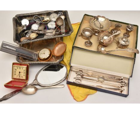 A SELECTION OF SILVER AND OTHER ASSORTED ITEMS, to include a silver hand held mirror, hallmarked 'Adie Brothers' Birmingham, 
