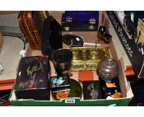 ONE BOX OF TREEN AND SUNDRIES, to include a boxed set of six carved hardwood napkin rings decorated with lions, elephants and