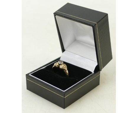 9ct gold Solitaire Diamond ring: Ring size K, 2.8grams.