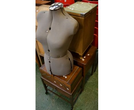 An oak sewing box; a mannequin torso; etc (4)