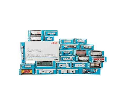 MÄRKLIN 25-tlg Konvolut Güterwagen und 1 Wagenset, Spur H0, bestehend aus dem 3-tlg Wagen-Set 'Kohlentrichterwagen' sowie den