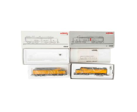 MÄRKLIN zwei US- Diesellokomotiven, Spur H0, 2 x gelbe 'Union Pacific Railroad' in Doppeltraktion, bestehend aus '37610' und 