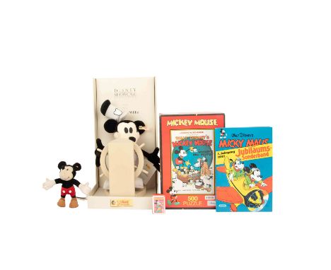 u.a. STEIFF 5-tlg Konvolut 'Mickey Mouse', 20. Jh. bestehend aus STEIFF 'Steamboat Willie' aus der Disney Showcase Collection