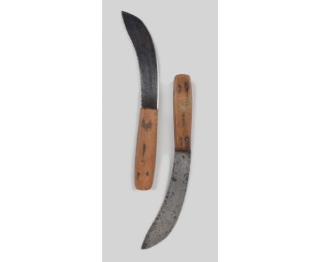 A J Russell &amp; Co skinning knife the curved steel blade stamped J.RUSSELL &amp; CO., GREEN RIVER WORKS, with wood scales w