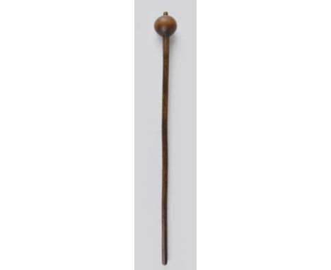 λ A Zulu knobkerrie South Africa rhinoceros horn, having an onion shape head with a cylindrical nodule, on a tapering shaft, 