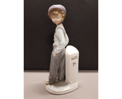 LLADRO FIGURE 5400 THE WANDERER WITH BOX