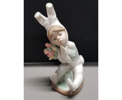LLADRO FIGURE 1509 SPRING FLOWERS WITH ORIGINAL BOX