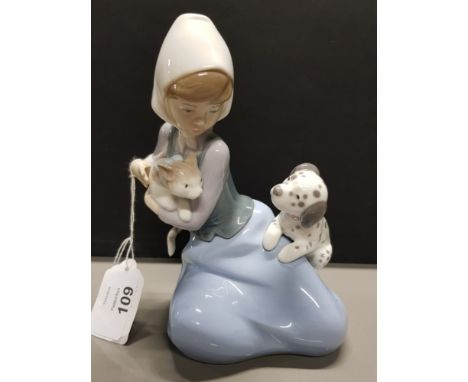 LLADRO FIGURE 5032 LITTLE FRISKIES
