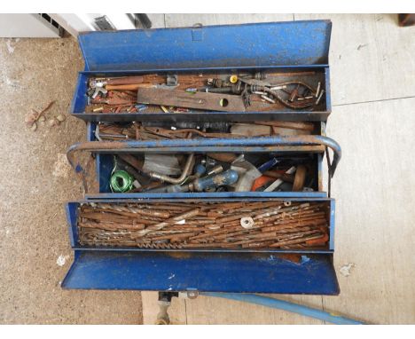 Cantilever Tool Box and Contents 