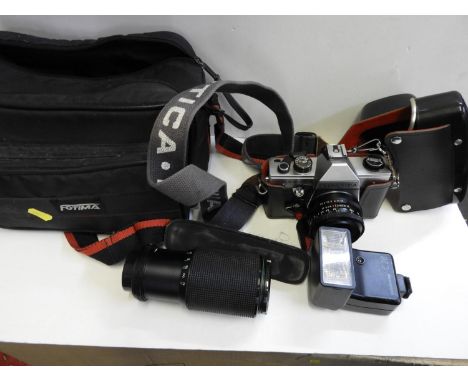 Praktica MLT5B Camera in Case 
