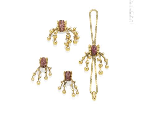 A GOLD, RUBY AND DIAMOND BRACELET, BROOCH AND EARCLIP SUITE,  CIRCA 1940The bracelet of double Brazilian linking with a centr