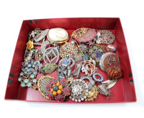 Collection of vintage brooches - including large oval cameo, paste set, silver, etc and other vintage jewellery