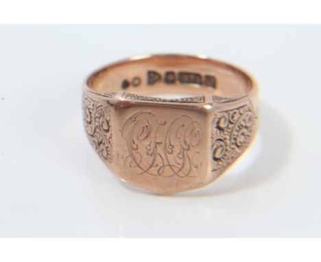 Edwardian rose gold (9ct) signet ring (Chester 1904).  Ring size Q - R CONDITION REPORT Total gross weight approximately 5.9 