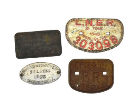 Railwayana - a collection of x4 vintage cast iron wagon plates comprising; LNER Darlington 21 Tons 1948, Hurst Nelson &amp; C