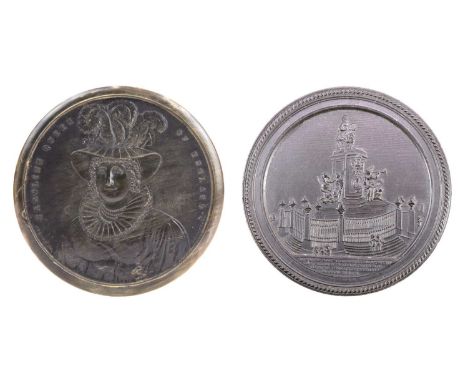A Regency pressed horn circular box. Circa 1820, of circular form, with a bust portrait titled CAROLINE QUEEN OF ENGLAND, the