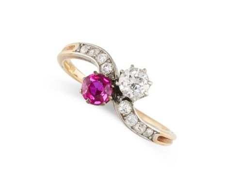 NO RESERVE - A FINE ANTIQUE RUBY AND DIAMOND TOI ET MOI RING, EARLY 20TH CENTURY Made in yellow gold and platinum, stylised b