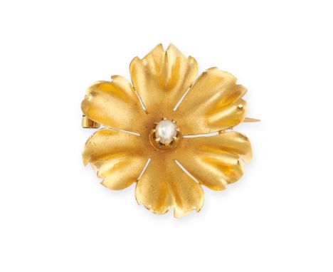 NO RESERVE - A VINTAGE FRENCH PEARL FLOWER BROOCH Made in 18 carat yellow gold, designed as a flower Pearl, approximate diame