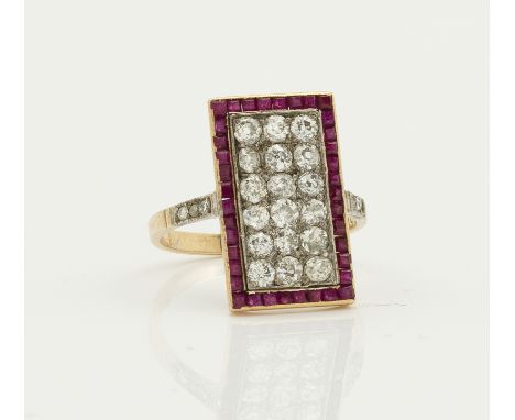 Art Déco Diamant-RubinringRoségold, teilw. platiniert, gest. 585 ct.; Linear besetzt mit Altschliffdiamanten von zus. ca. 1,0