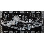 Vier Lackpaneele mit Perlmutteinlagen