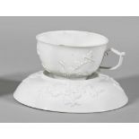 Ziertasse mit Prunusrelief