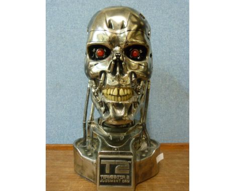 A Terminator 2 Endoskeleton, dated 2001, Hollywood Collectors Gallery, full scale size 