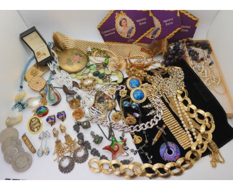 A large collection of vintage costume jewellery to include three The Queens Coronation keepsake needle cases, retro cufflinks