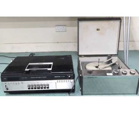 A lot comprising His Masters Voice portable turntable and Sanyo Betacord video cassette recorder model VTC 9300 (2) Condition