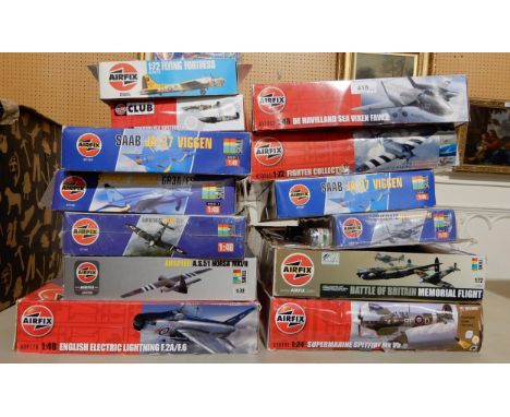 AIRFIX a lot of aviation model kits scale 1:24, 1:48, 1:72 with English Electric Lightning F.2A/F.6, Supermarine Spitfire MK 