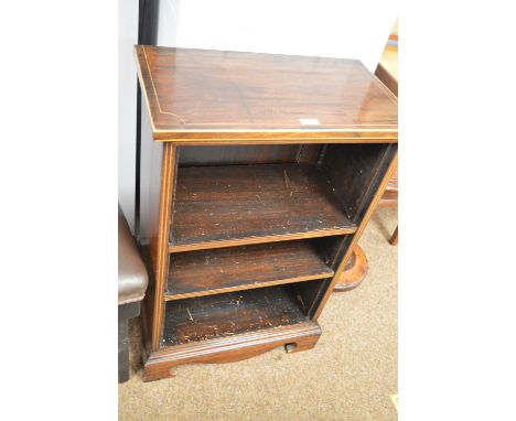 A 20th Century mahogany open bookcase, the rectangular top, enclosing adjustable shelves, raised on bracket feet, 86 x 55 x 3