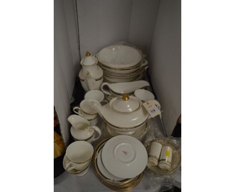 Royal Doulton Forsyth H5197 pattern part dinner and tea set, to include: tureens, coffee pot, teapot, cups, saucers, sauceboa