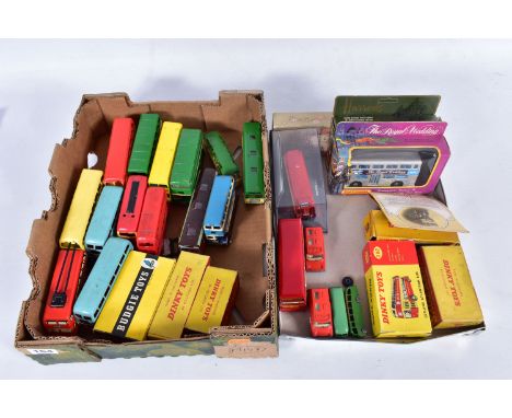 A QUANTITY OF BOXED AND UNBOXED ASSORTED BUS AND COACH MODELS, to include unboxed Wells Brimtoy Pocketoys tinplate friction d