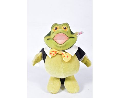 AN UNBOXED STEIFF LIMITED EDITION MR TOAD FIGURE, No.653605, limited edition Danbury Mint figure, No.0008 of 2008, with butto