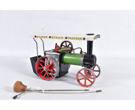 AN UNBOXED MAMOD LIVE STEAM TRACTION ENGINE, No.TE1, not tested, playworn condition, paint loss and wear and has been fired u