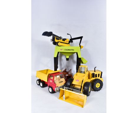 A COLLECTION OF ASSORTED TONKA TOYS, to include Loadmaster loading gantry, Mighty Loader articulated wheeled Loading Shovel, 