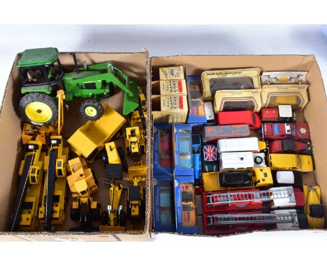 A QUANTITY OF UNBOXED AND ASSORTED PLAYWORN DIECAST VEHICLES, to include a quantity of assorted heavy plant and equipment mod